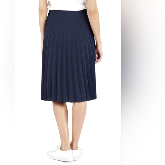 Everlane Pleated Skirt - Picture 2 of 5